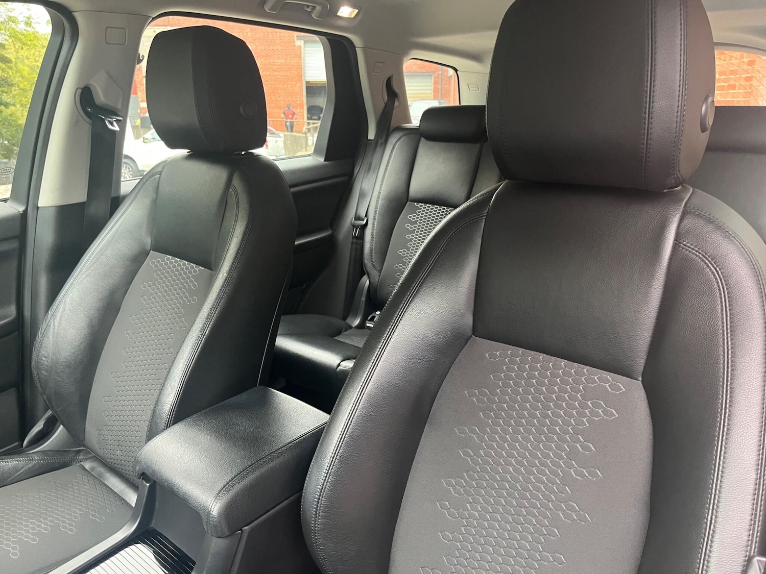 Used Land Rover Discovery Sport 2016 for sale - 76152242: Photo 18