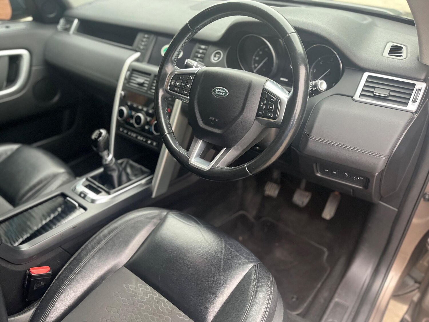 Used Land Rover Discovery Sport 2016 for sale - 76152242: Photo 26