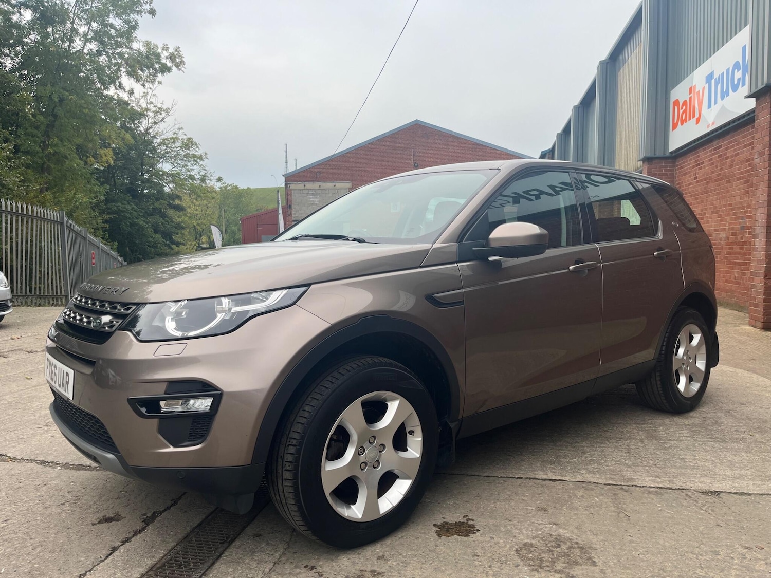 Used Land Rover Discovery Sport 2016 for sale - 76152242: Photo 8
