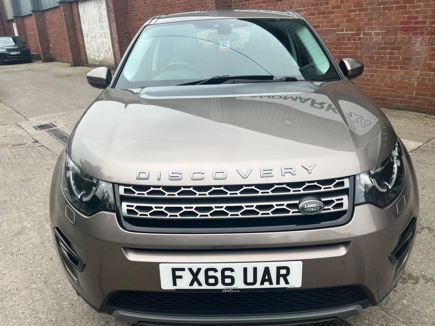 Used Land Rover Discovery Sport 2016 for sale - 76152242: Photo 9