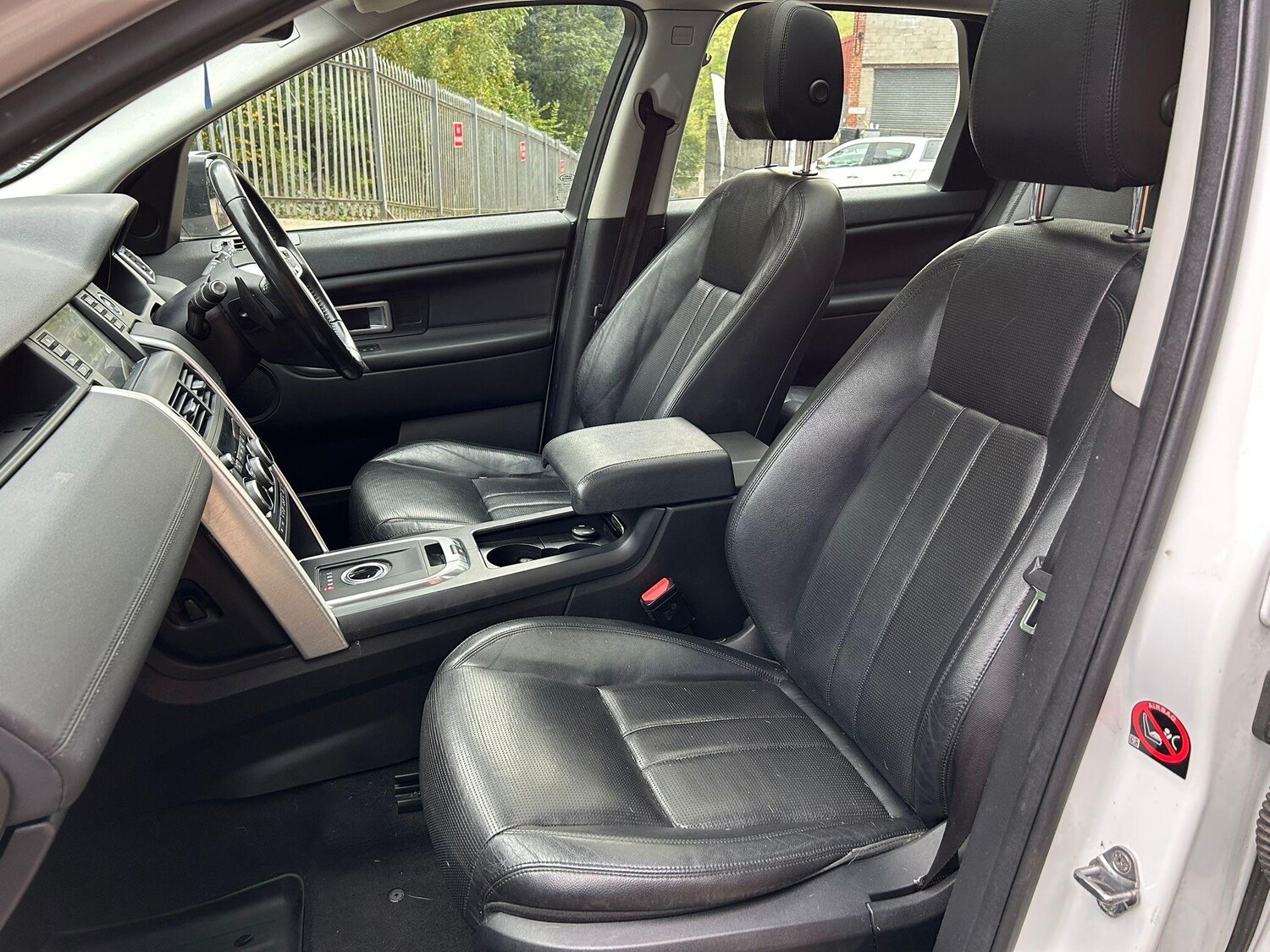 Used Land Rover Discovery Sport 2016 for sale - 75687623: Photo 19