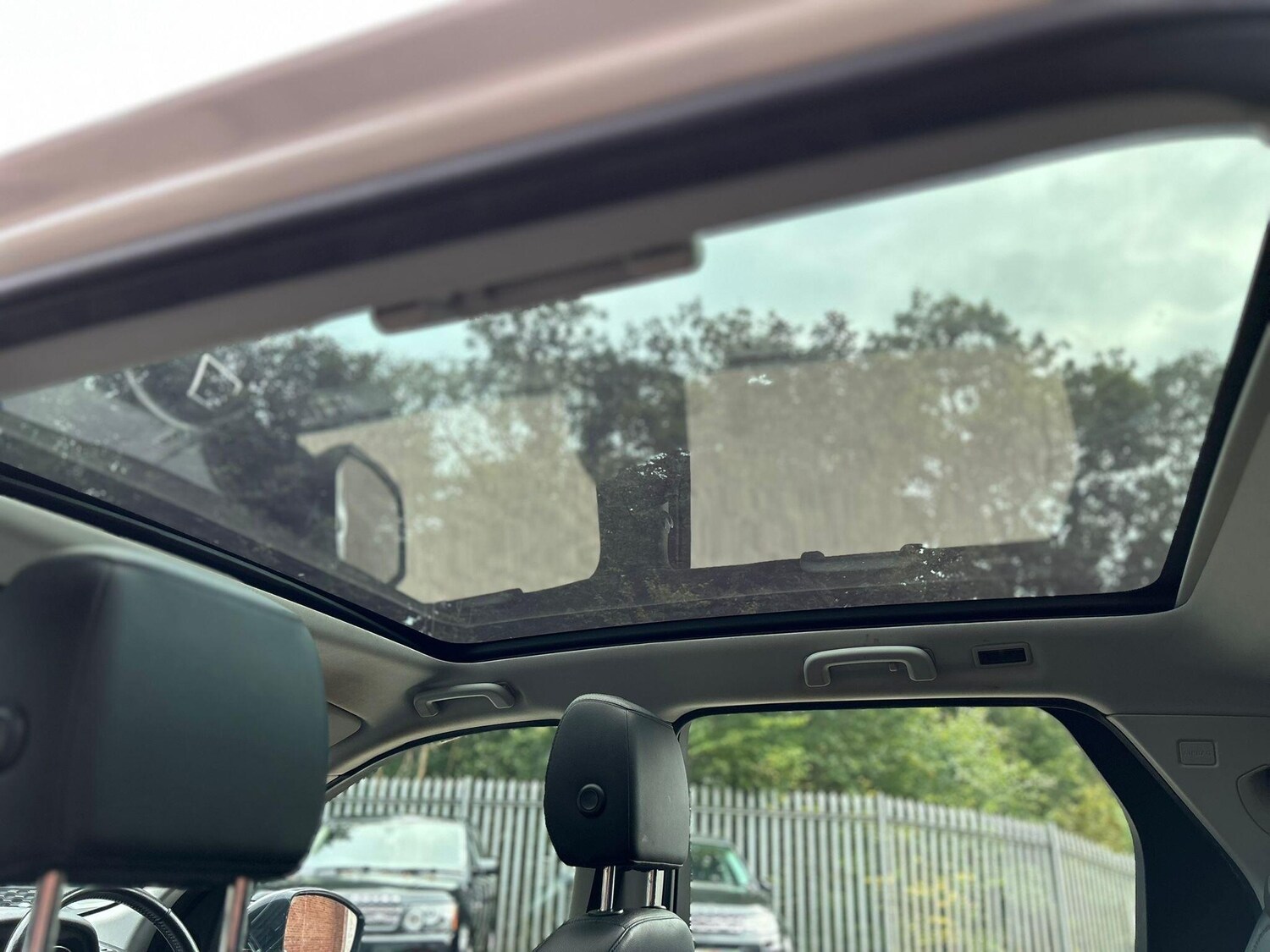 Used Land Rover Discovery Sport 2016 for sale - 75687623: Photo 24