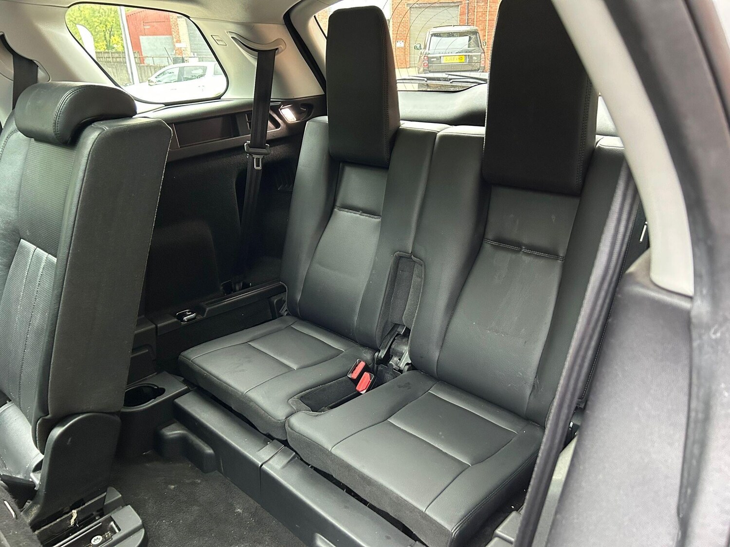 Used Land Rover Discovery Sport 2016 for sale - 75687623: Photo 40