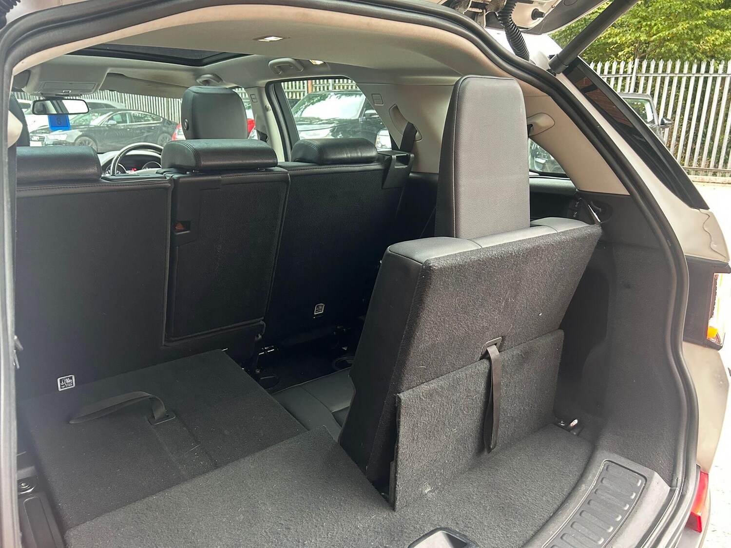 Used Land Rover Discovery Sport 2016 for sale - 75687623: Photo 43