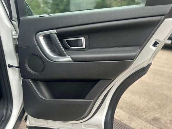 Used Land Rover Discovery Sport 2016 for sale - 75687623: Photo 49