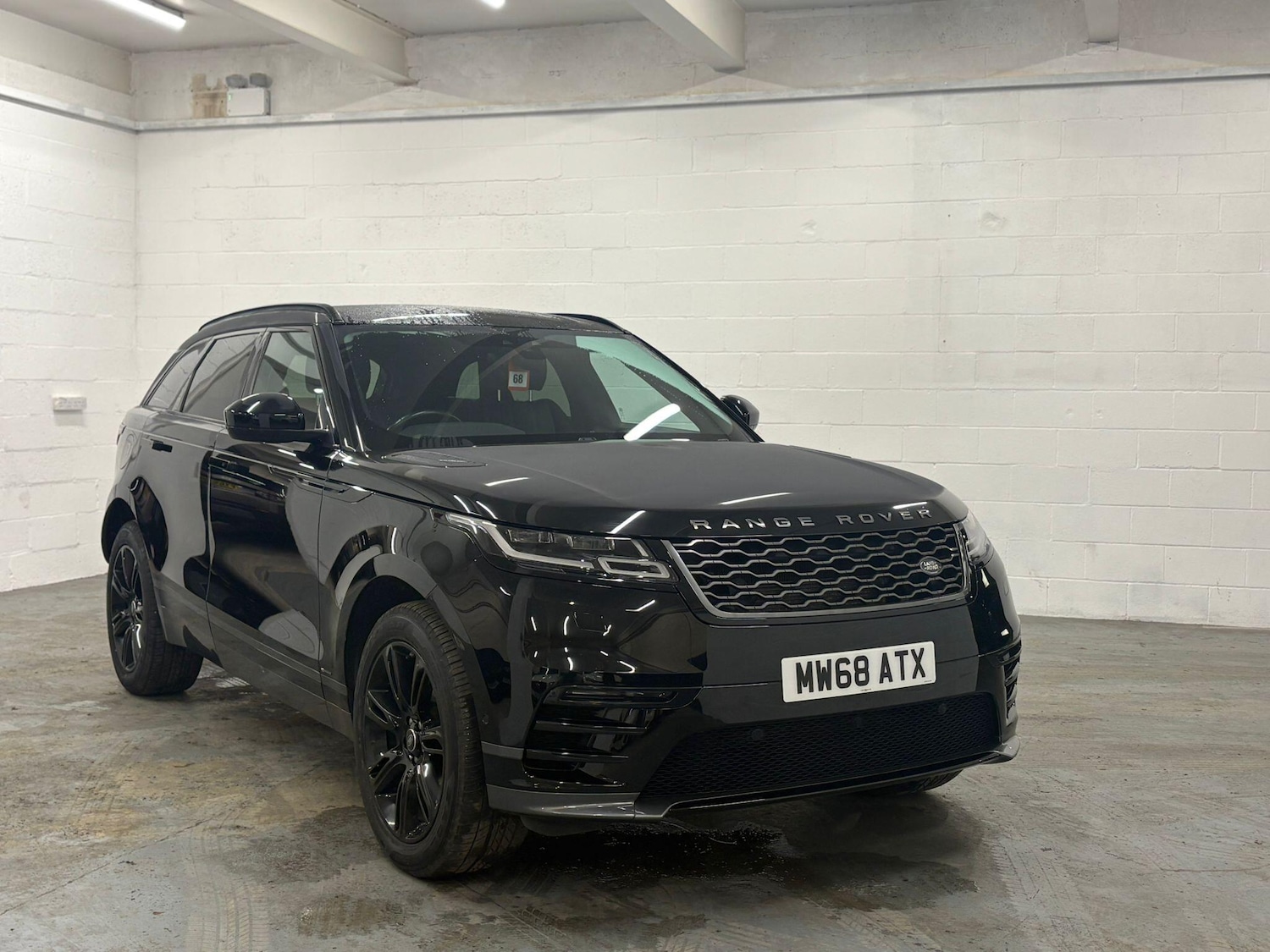 Used Land Rover Range Rover Velar 2018 for sale - 76898930: Photo 1