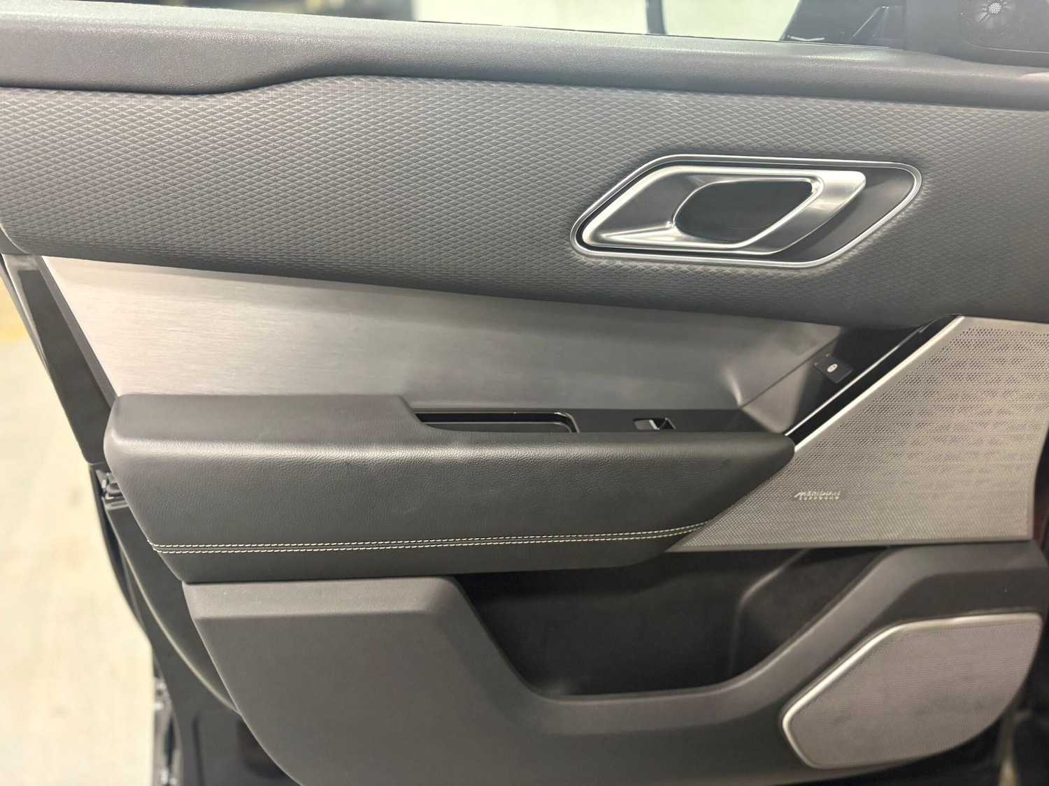 Used Land Rover Range Rover Velar 2018 for sale - 76898930: Photo 20