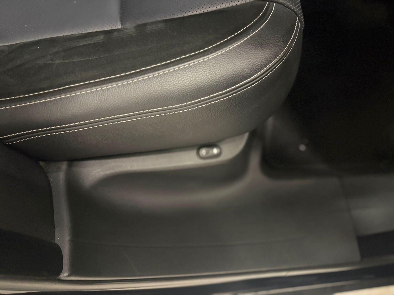 Used Land Rover Range Rover Velar 2018 for sale - 76898930: Photo 31