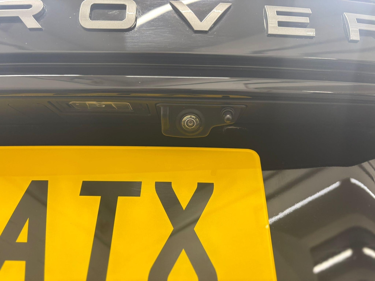 Used Land Rover Range Rover Velar 2018 for sale - 76898930: Photo 32