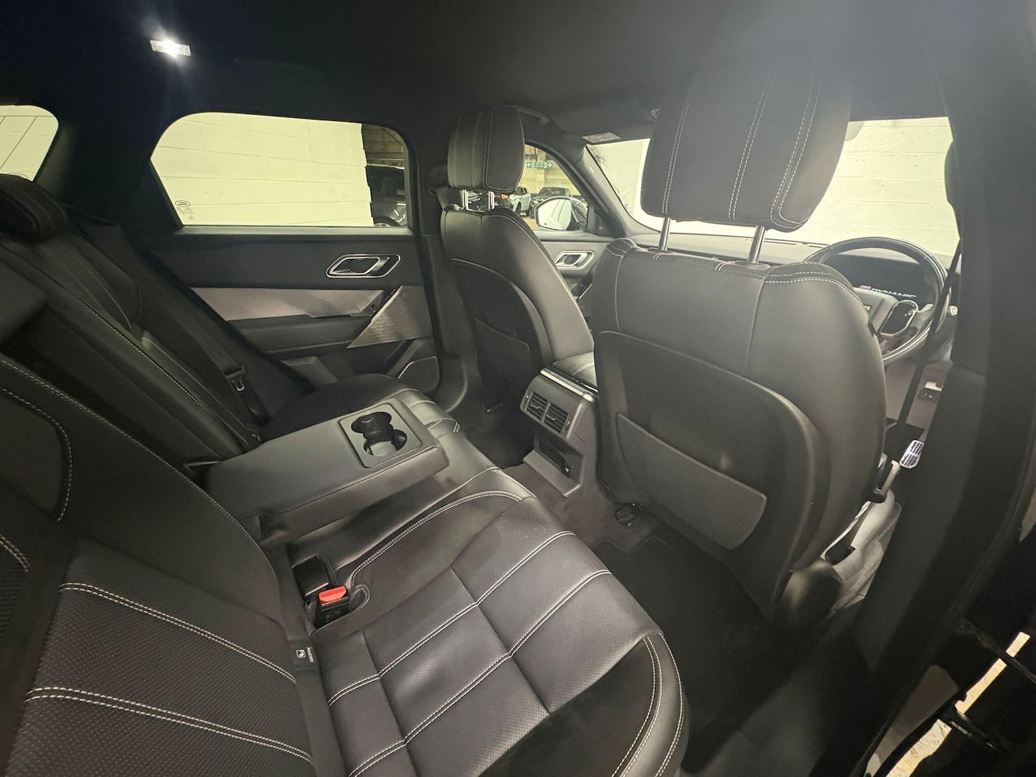 Used Land Rover Range Rover Velar 2018 for sale - 76898930: Photo 8