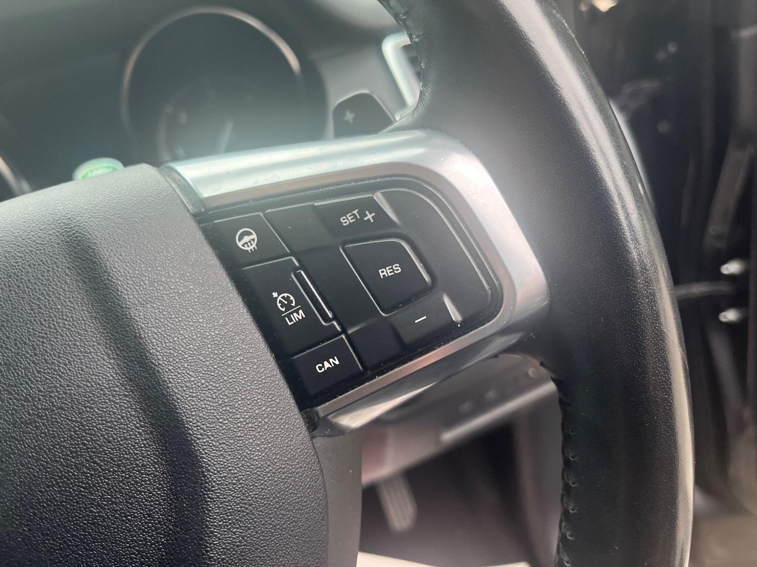 Used Land Rover Discovery Sport 2018 for sale - 76083811: Photo 30