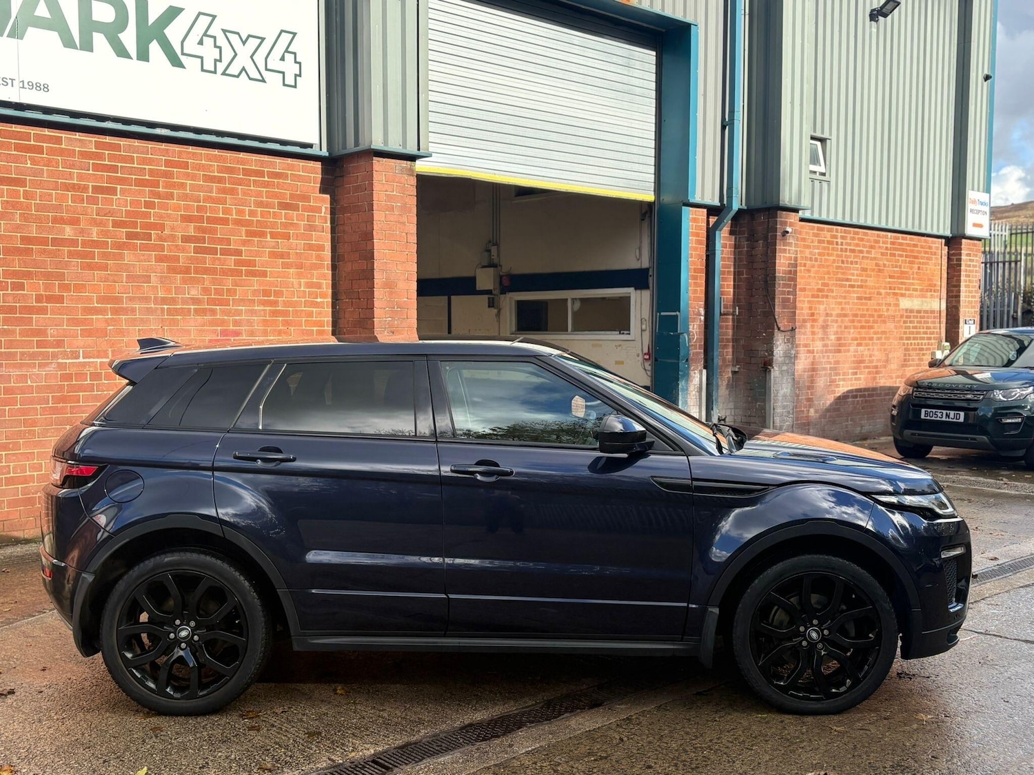 Used Land Rover Range Rover Evoque 2016 for sale - 76259755: Photo 2