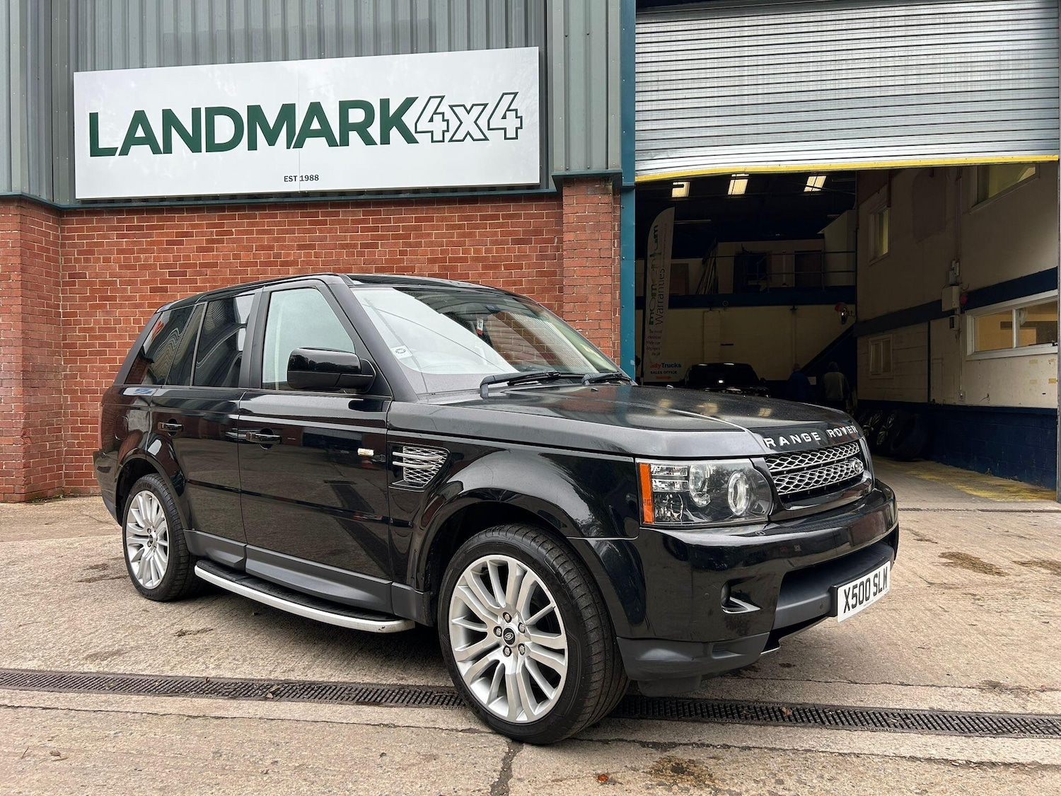 Used Land Rover Range Rover Sport 2012 for sale - 76584921: Photo 2