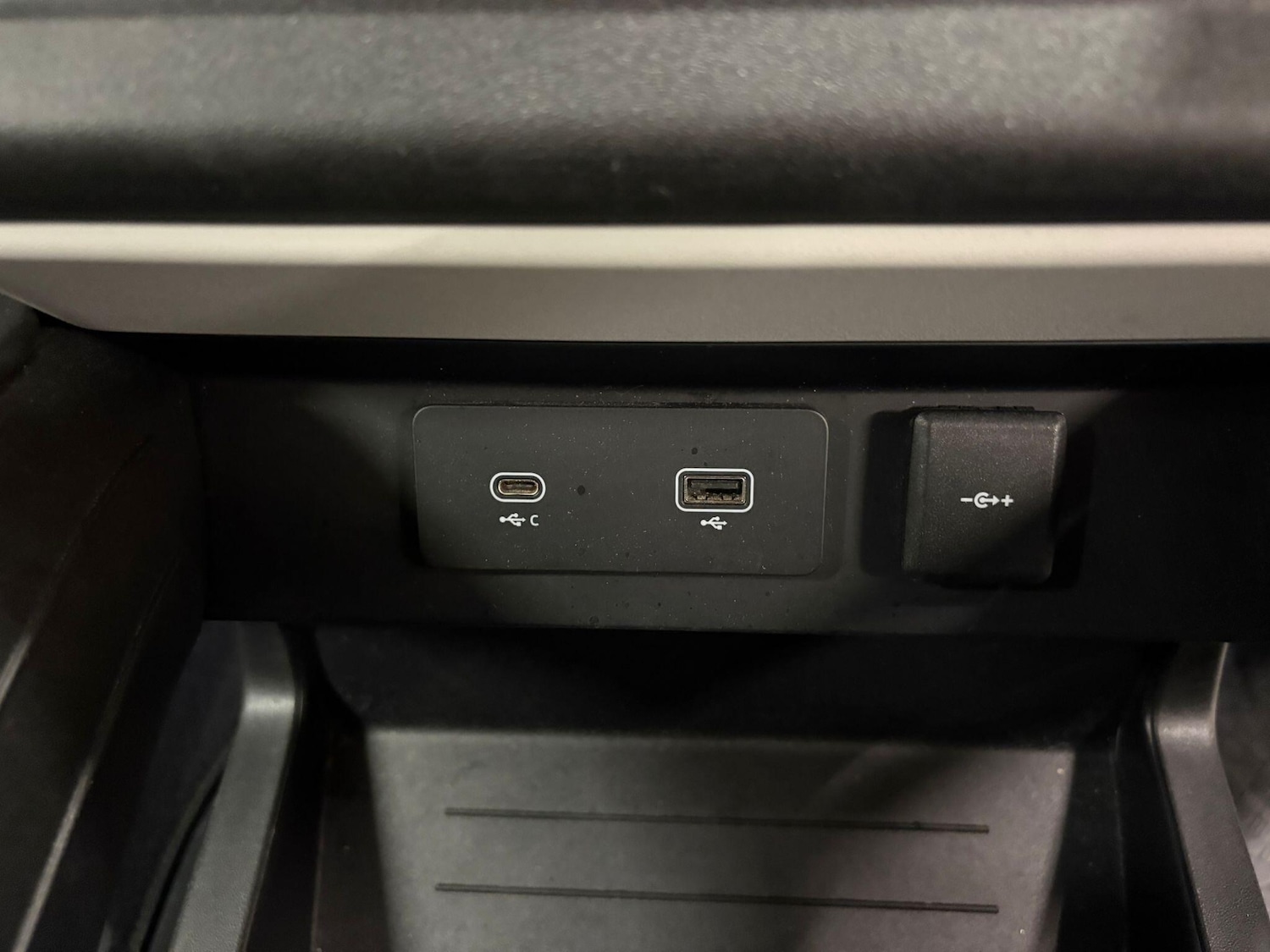 Used Land Rover Defender 110 for sale - 77190402: Photo 23