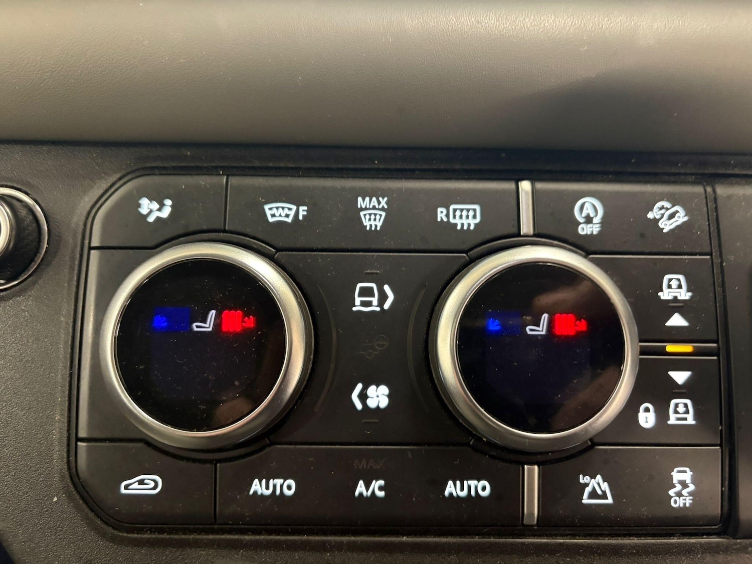 Used Land Rover Defender 110 for sale - 77190402: Photo 26