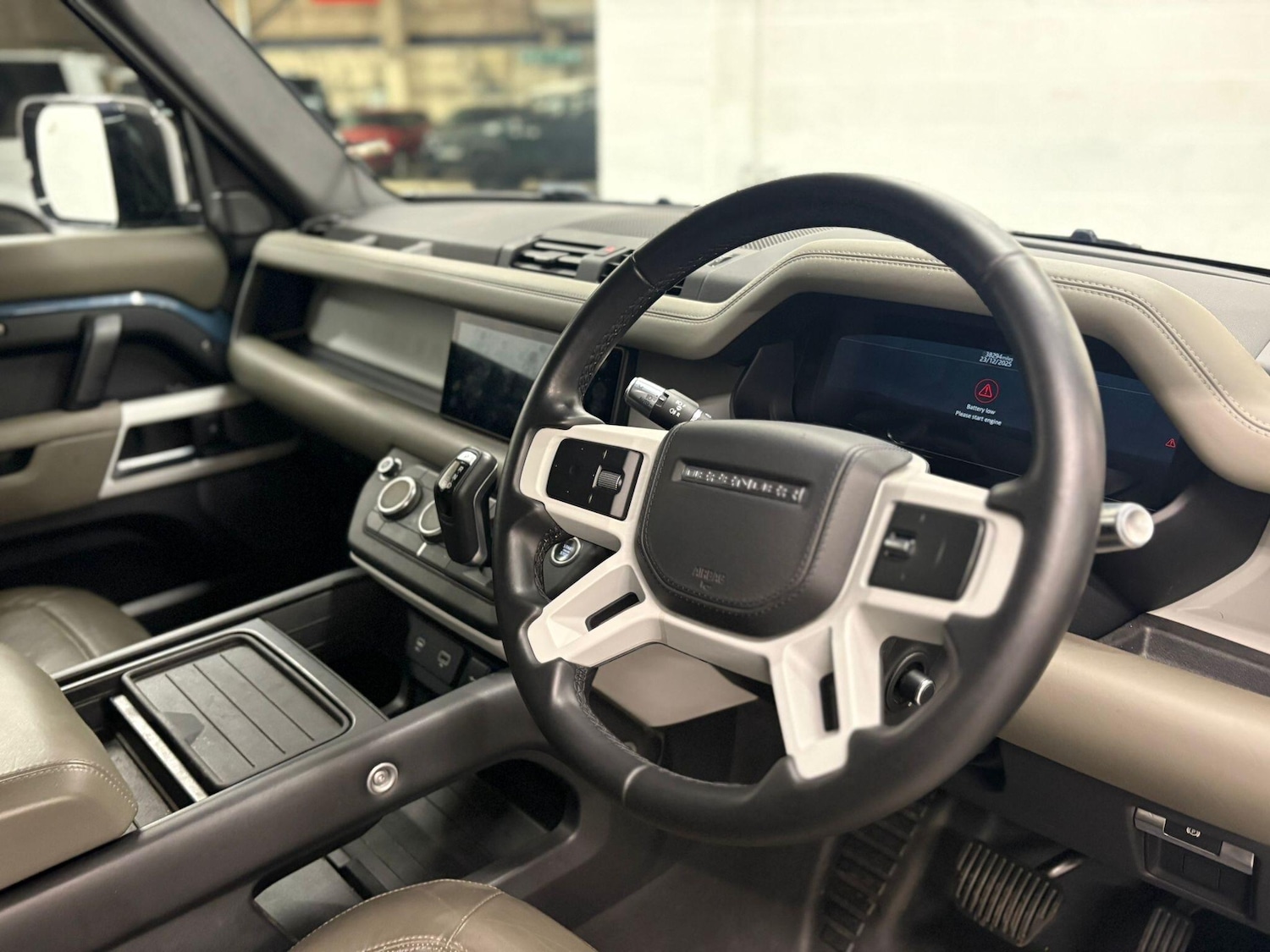 Used Land Rover Defender 110 for sale - 77190402: Photo 51