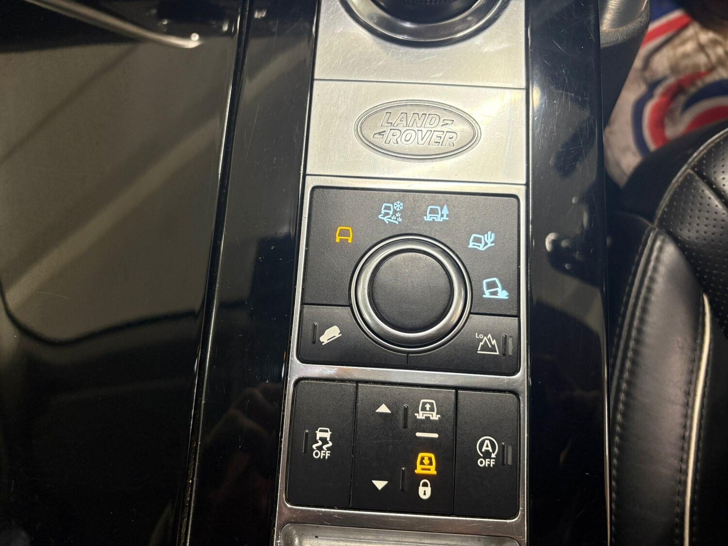 Used Land Rover Discovery 2018 for sale - 76561859: Photo 14