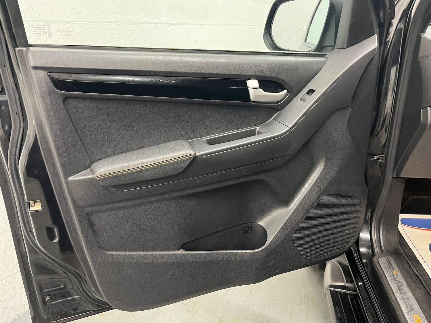 Used Isuzu D-Max 2017 for sale - 77793532: Photo 32