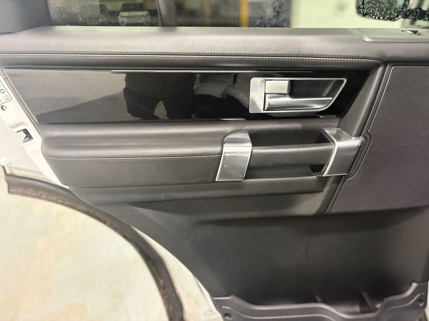 Used Land Rover Discovery 2016 for sale - 77202835: Photo 15