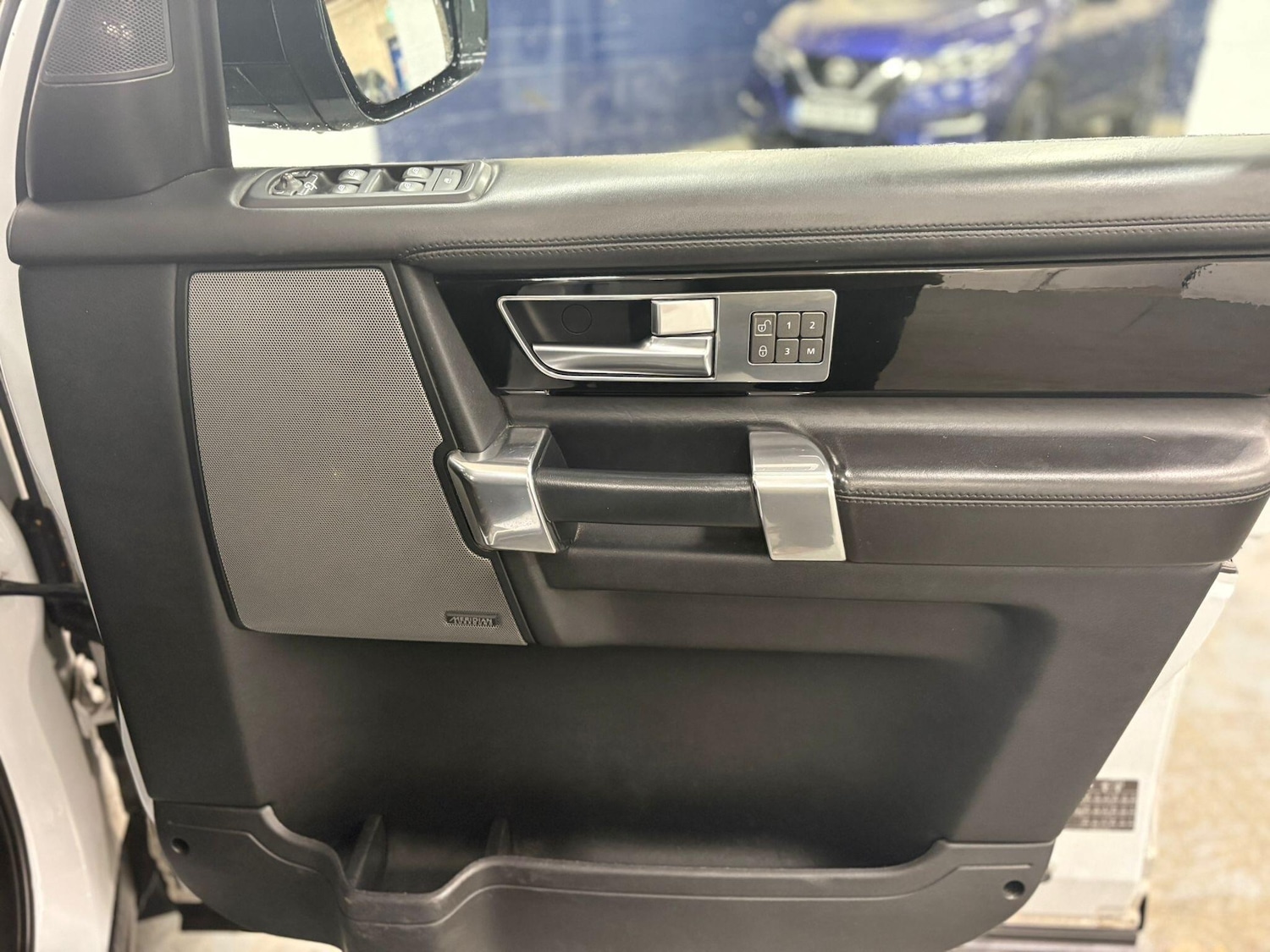 Used Land Rover Discovery 2016 for sale - 77202835: Photo 23