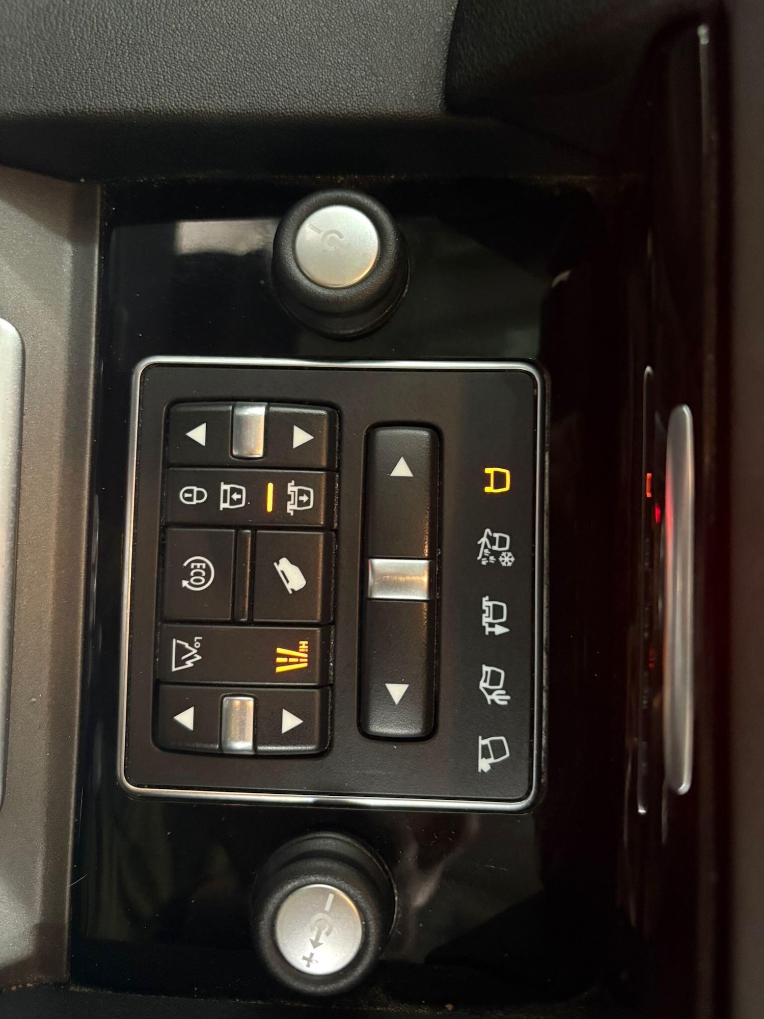 Used Land Rover Discovery 2016 for sale - 77202835: Photo 25