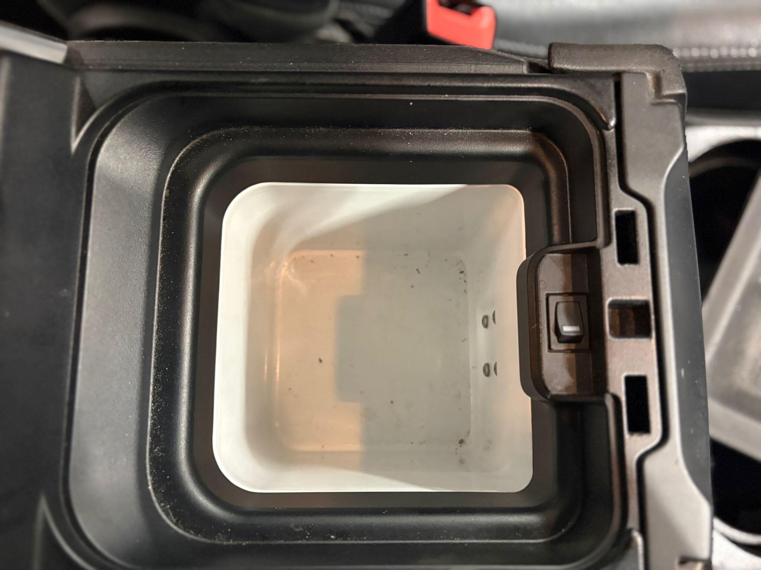 Used Land Rover Discovery 2016 for sale - 77202835: Photo 34