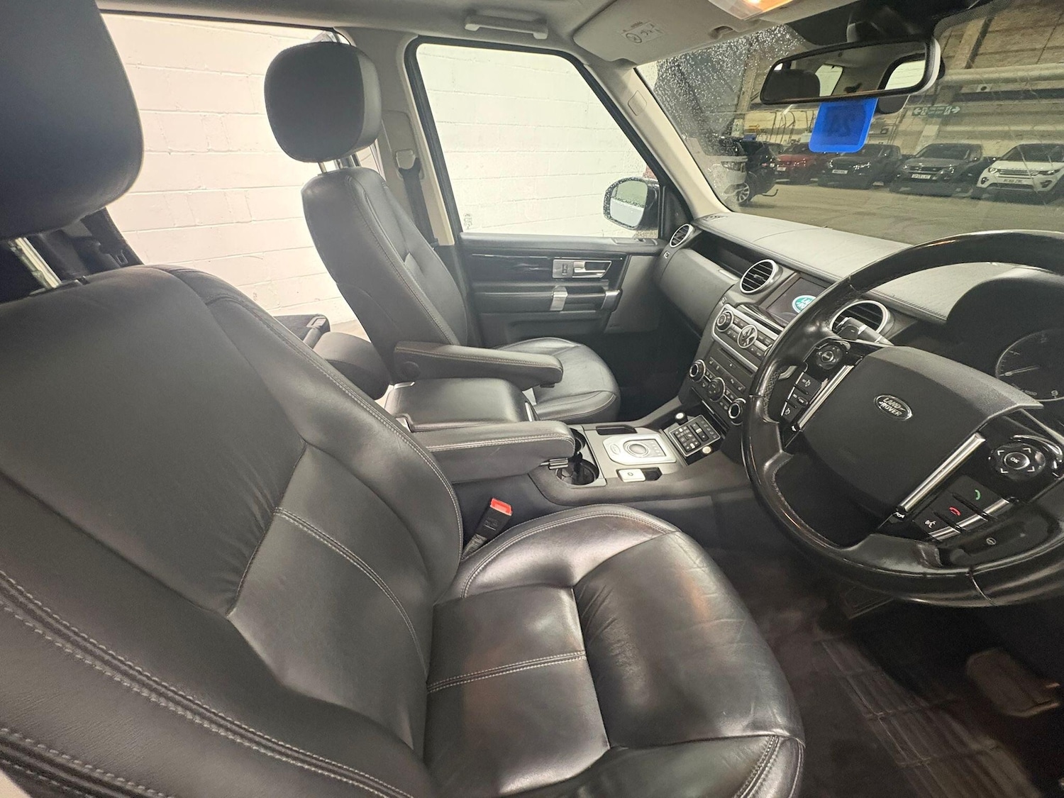 Used Land Rover Discovery 2016 for sale - 77202835: Photo 37