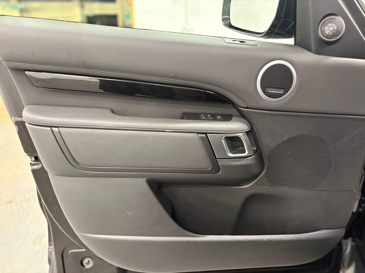 Used Land Rover Discovery 2021 for sale - 77202826: Photo 44