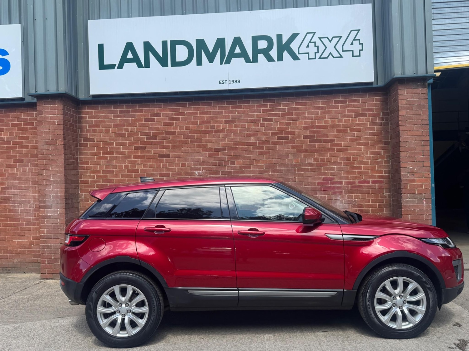 Used Land Rover Range Rover Evoque 2017 for sale - 76528086: Photo 11