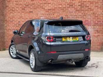 Used Land Rover Discovery Sport 2017 for sale - 74861620: Photo
