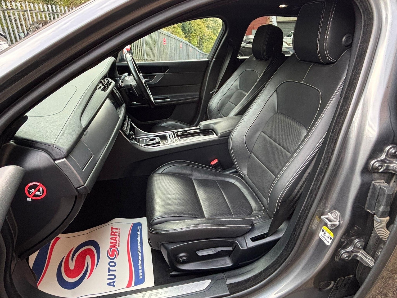 Used Jaguar XF 2017 for sale - 77074499: Photo 28