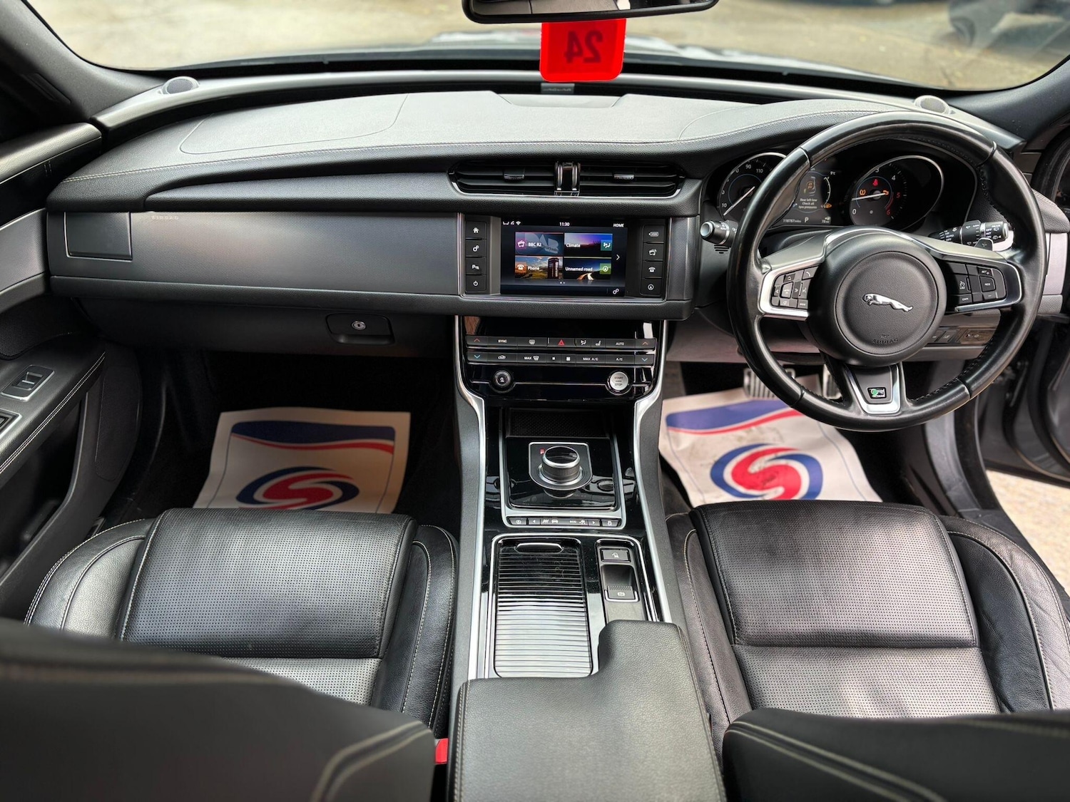 Used Jaguar XF 2017 for sale - 77074499: Photo 3