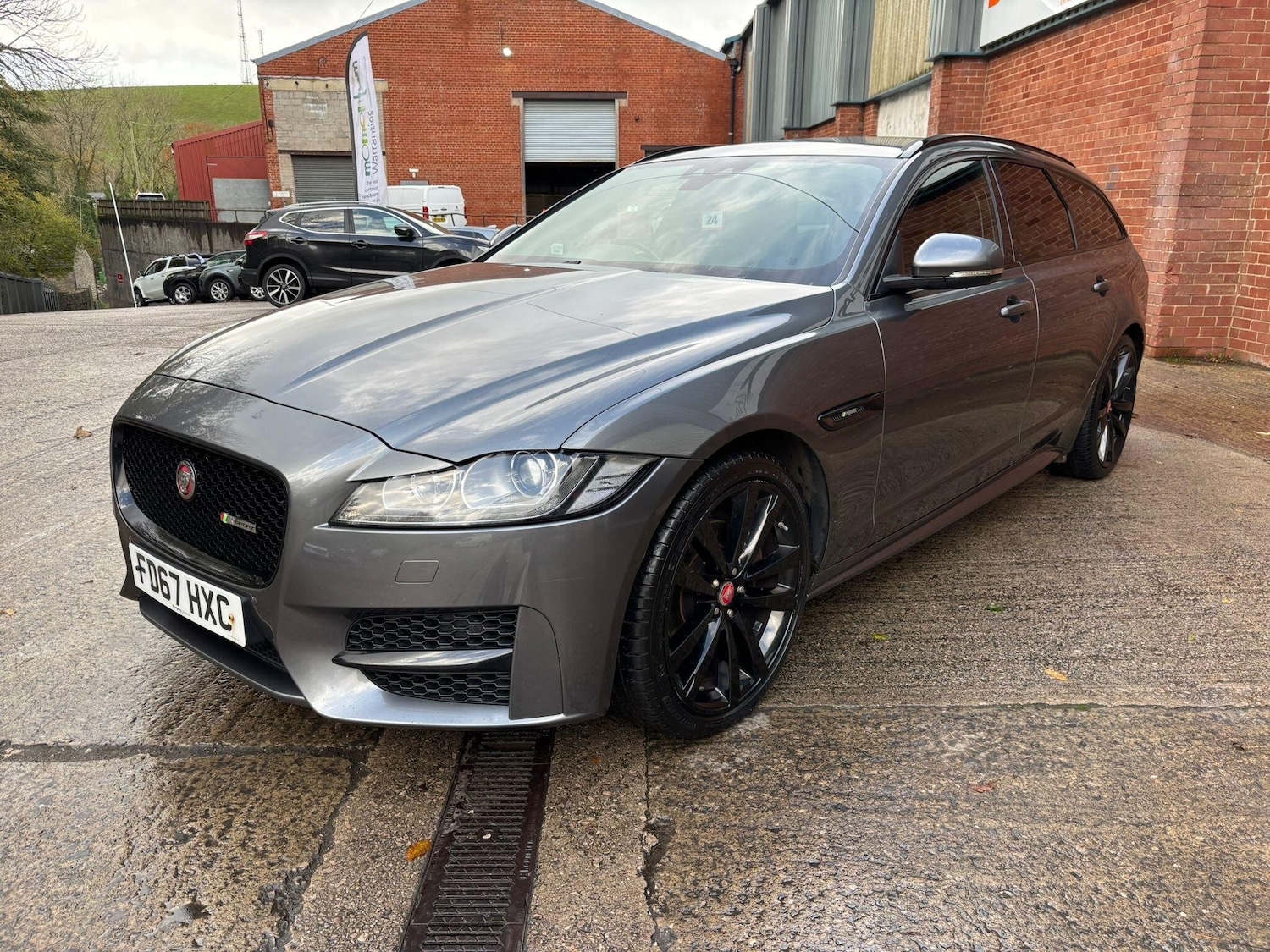 Used Jaguar XF 2017 for sale - 77074499: Photo 5