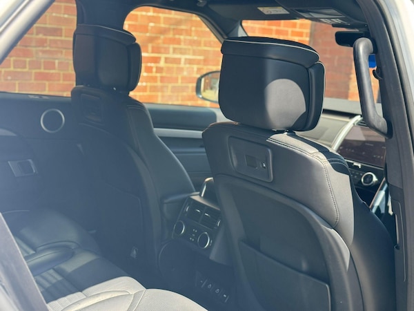 Used Land Rover Discovery 2021 for sale - 76214663: Photo 30