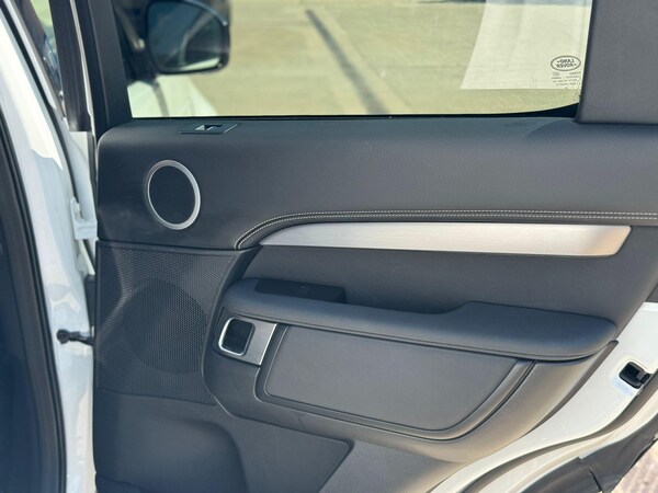 Used Land Rover Discovery 2021 for sale - 76214663: Photo 38