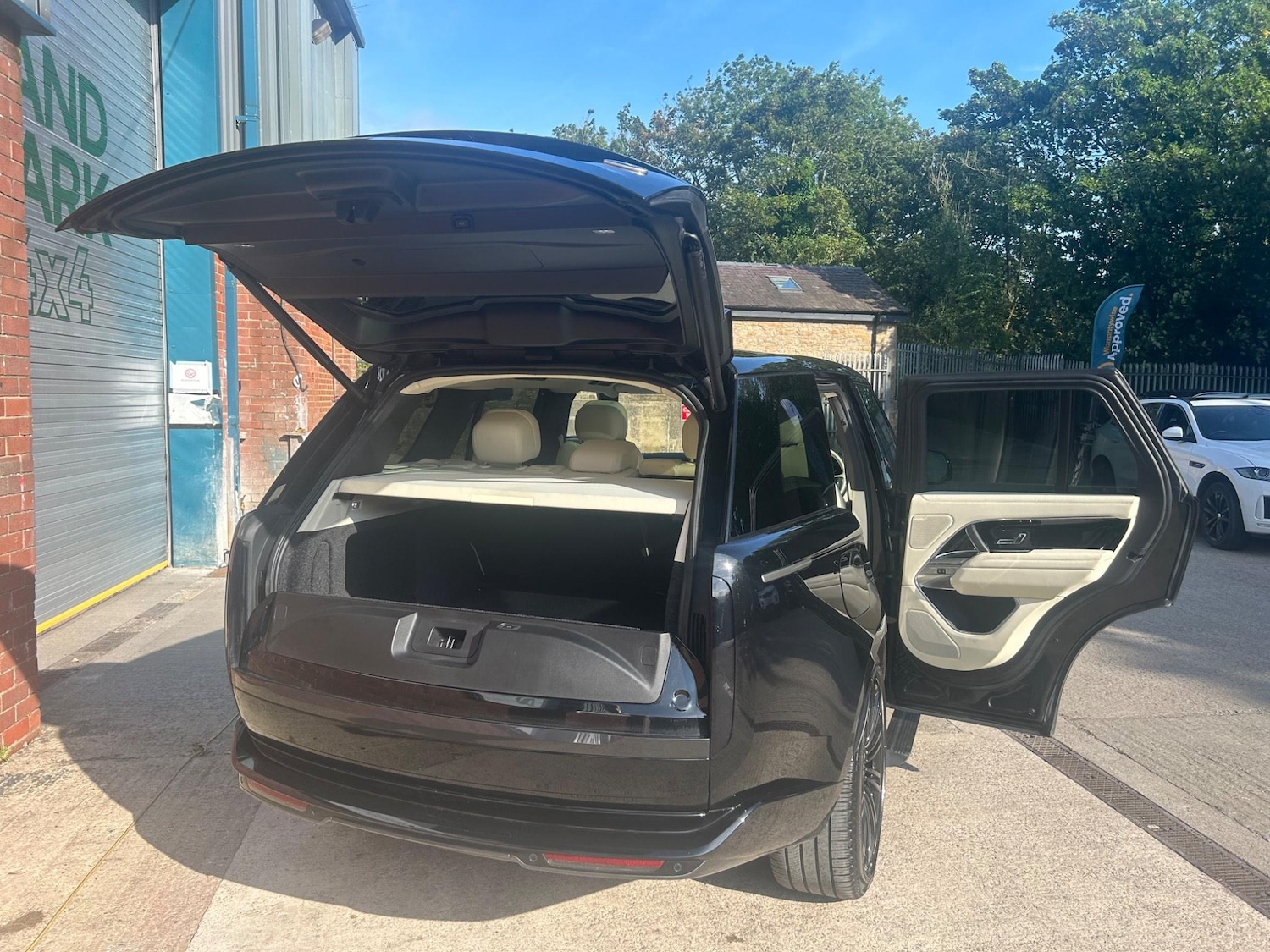 Used Land Rover Range Rover 2022 for sale - 76585474: Photo 37