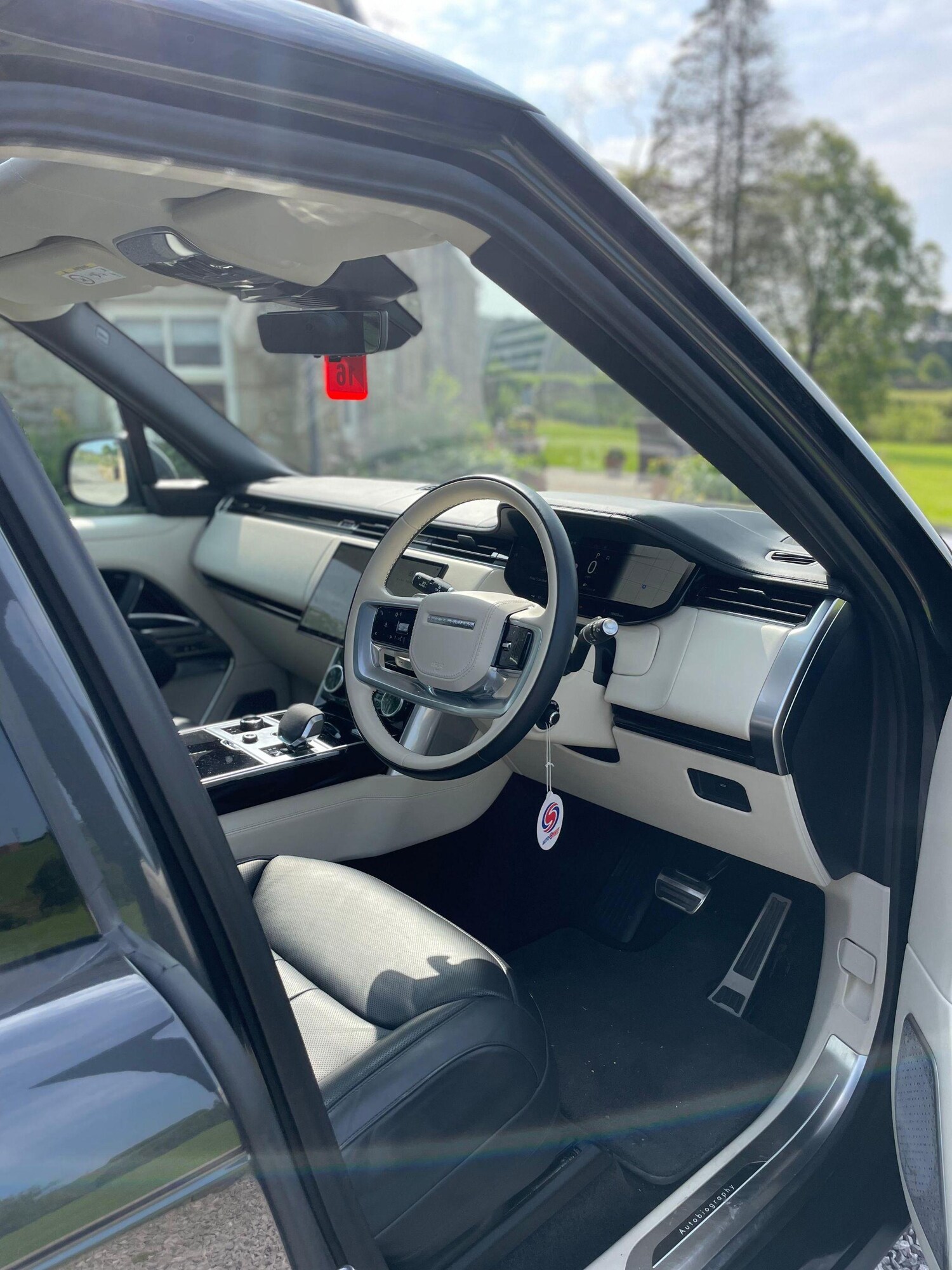 Vehicle 29