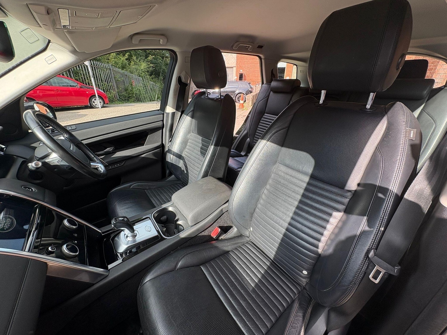 Used Land Rover Discovery Sport 2019 for sale - 77315130: Photo 31