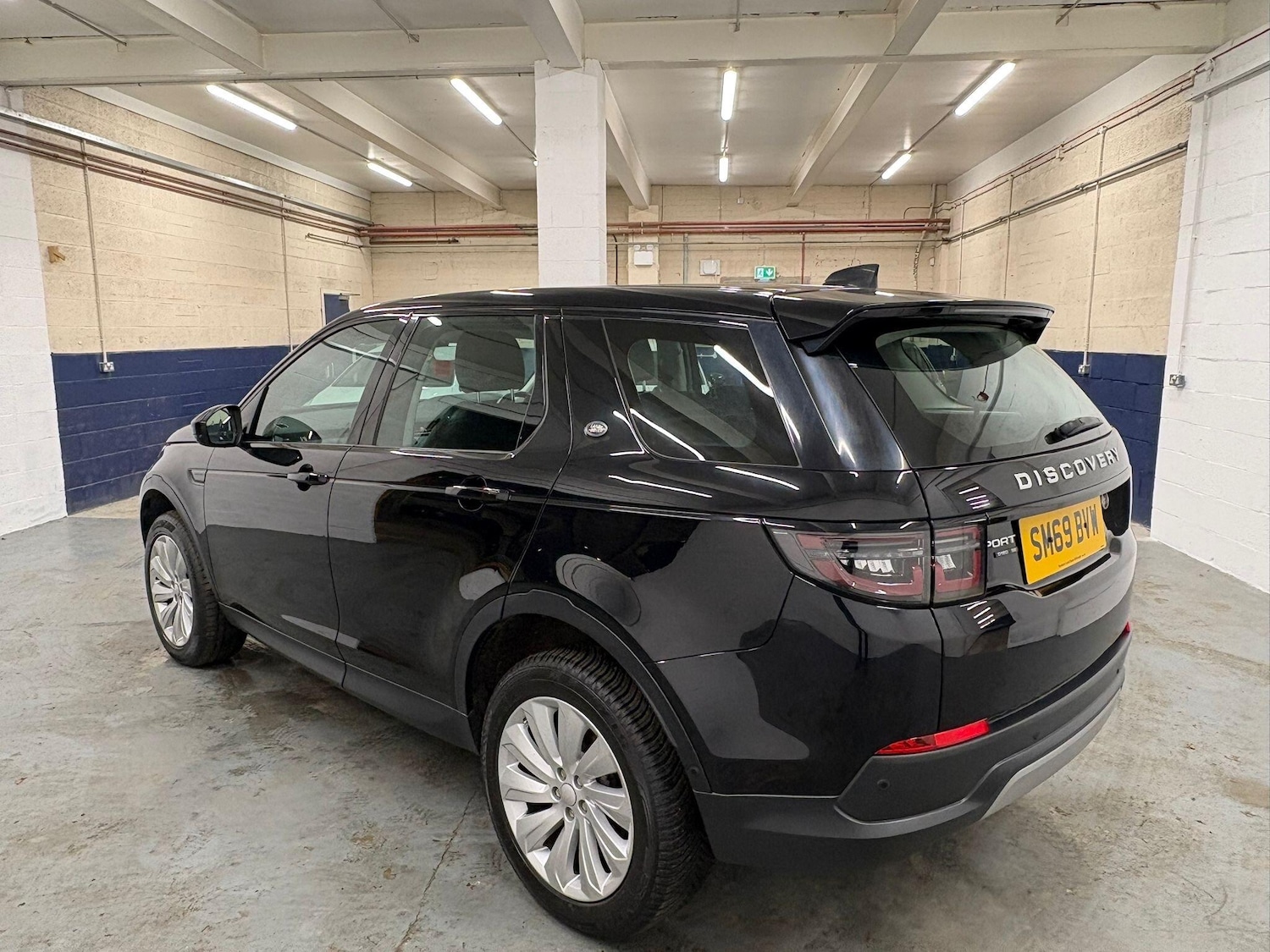 Used Land Rover Discovery Sport 2019 for sale - 77315130: Photo 4