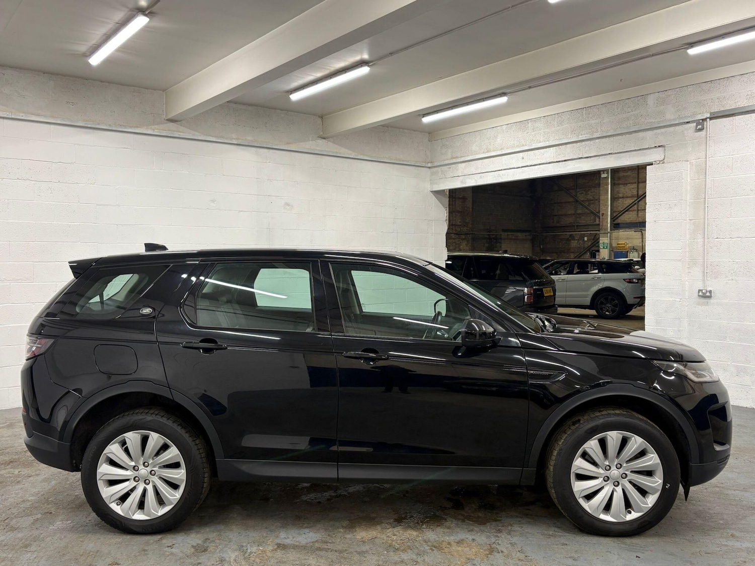 Used Land Rover Discovery Sport 2019 for sale - 77315130: Photo 7