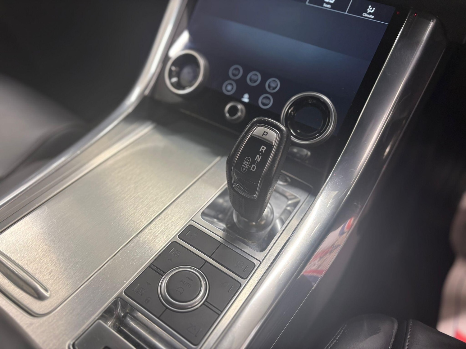 Used Land Rover Range Rover Sport 2018 for sale - 76521712: Photo 12