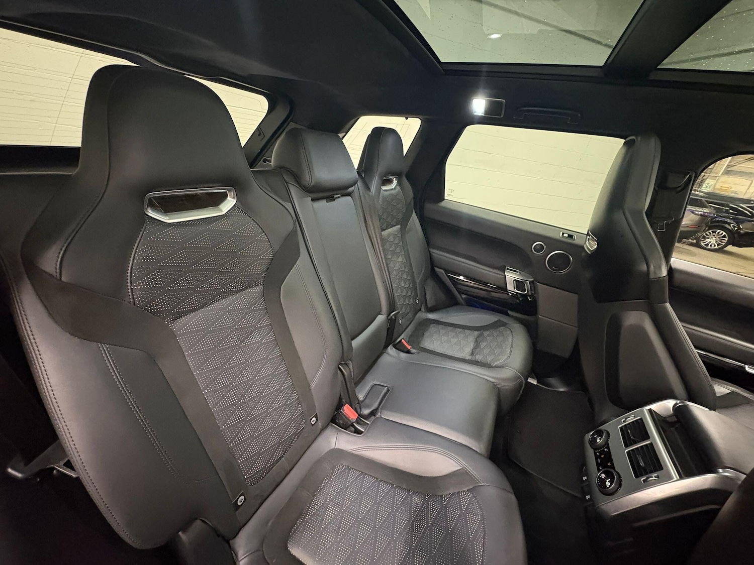 Used Land Rover Range Rover Sport 2018 for sale - 76521712: Photo 20