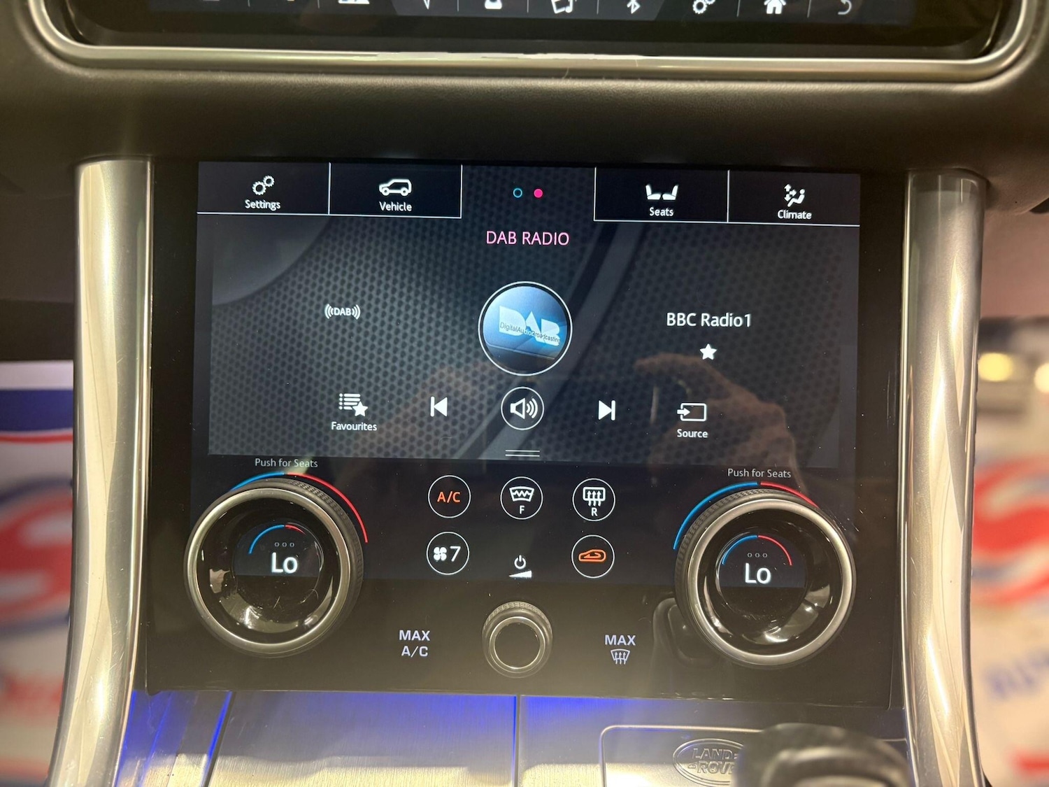 Used Land Rover Range Rover Sport 2018 for sale - 76521712: Photo 41