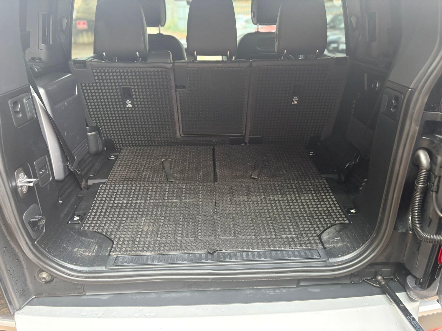 Used Land Rover Defender 110 2020 for sale - 76561587: Photo 24