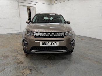 Used Land Rover Discovery Sport 2016 for sale - 77376458: Photo