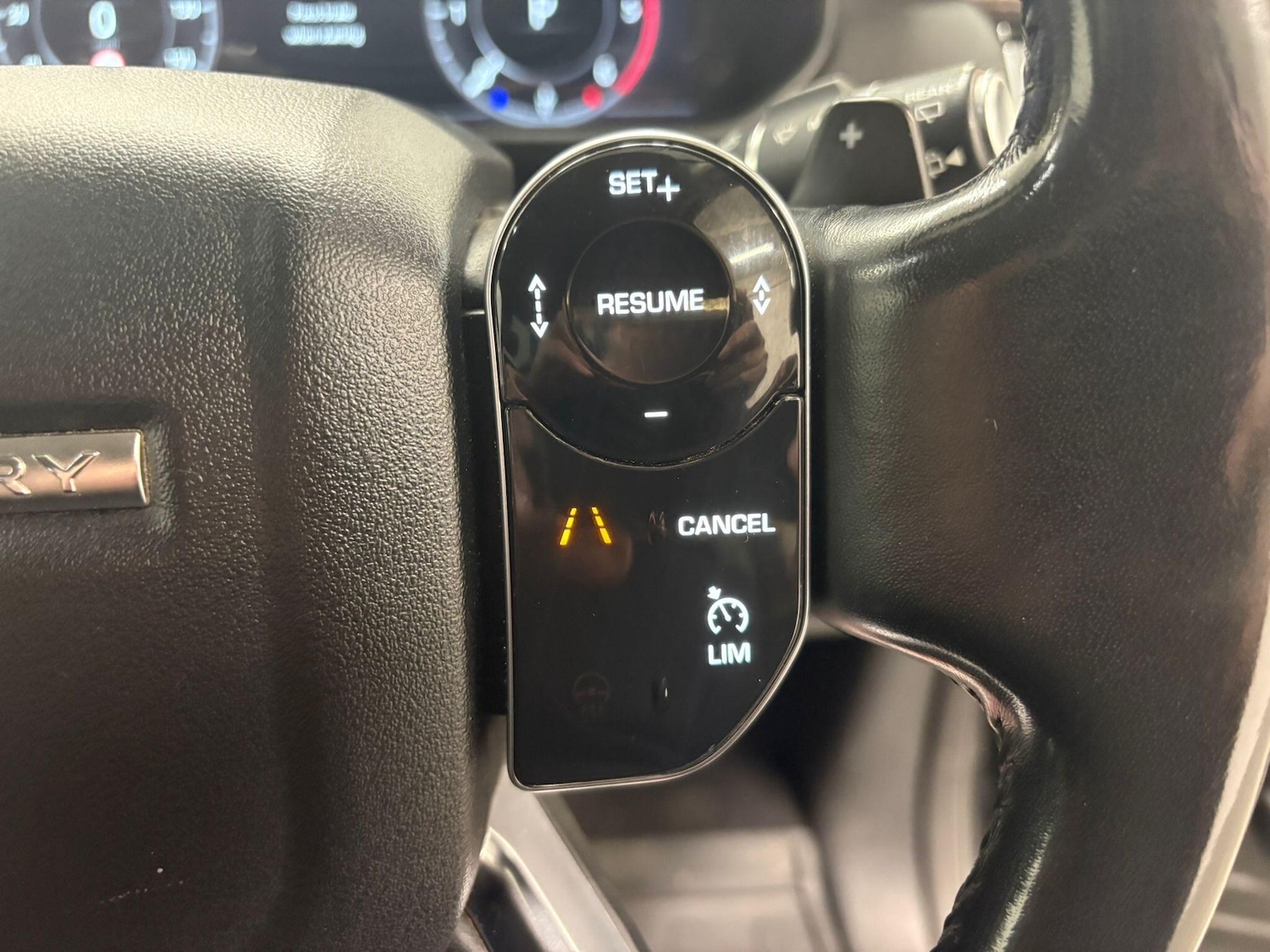 Used Land Rover Discovery 2018 for sale - 77203244: Photo 12