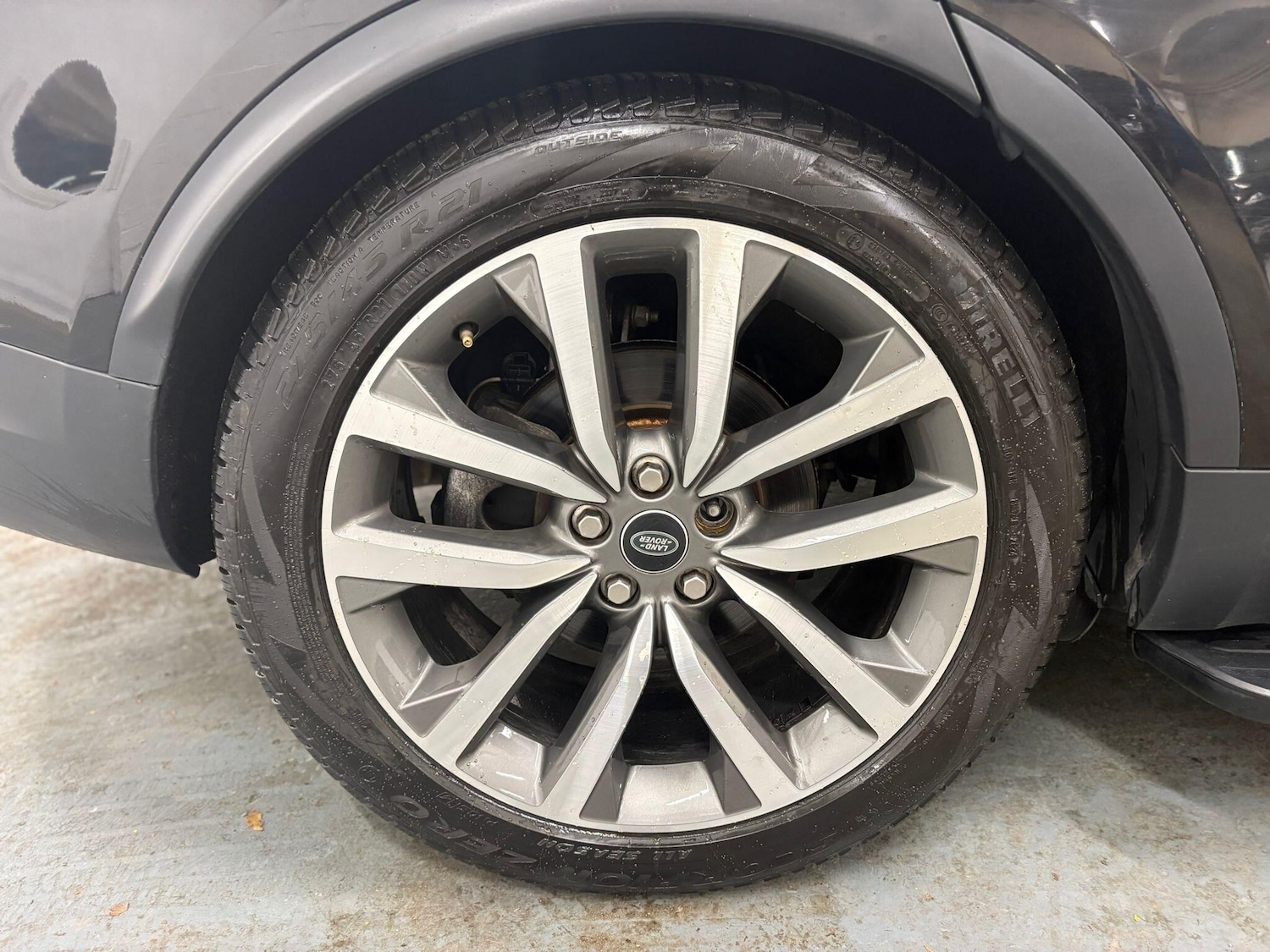 Used Land Rover Discovery 2018 for sale - 77203244: Photo 18