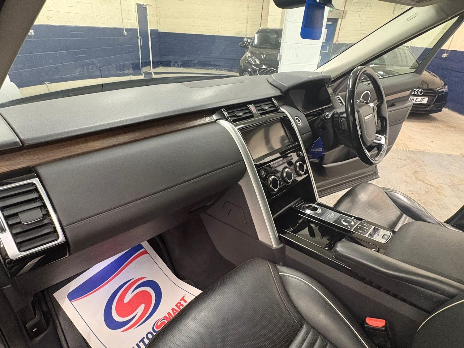 Used Land Rover Discovery 2018 for sale - 77203244: Photo 21