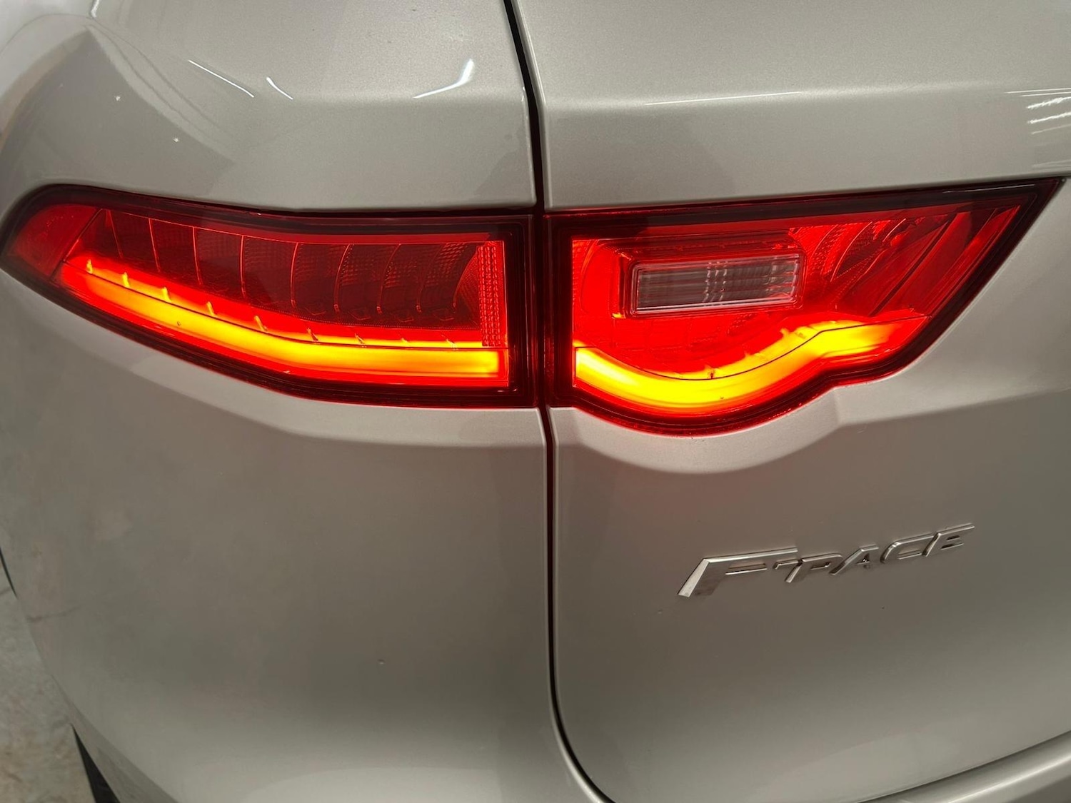 Used Jaguar F-Pace 2016 for sale - 77202577: Photo 11