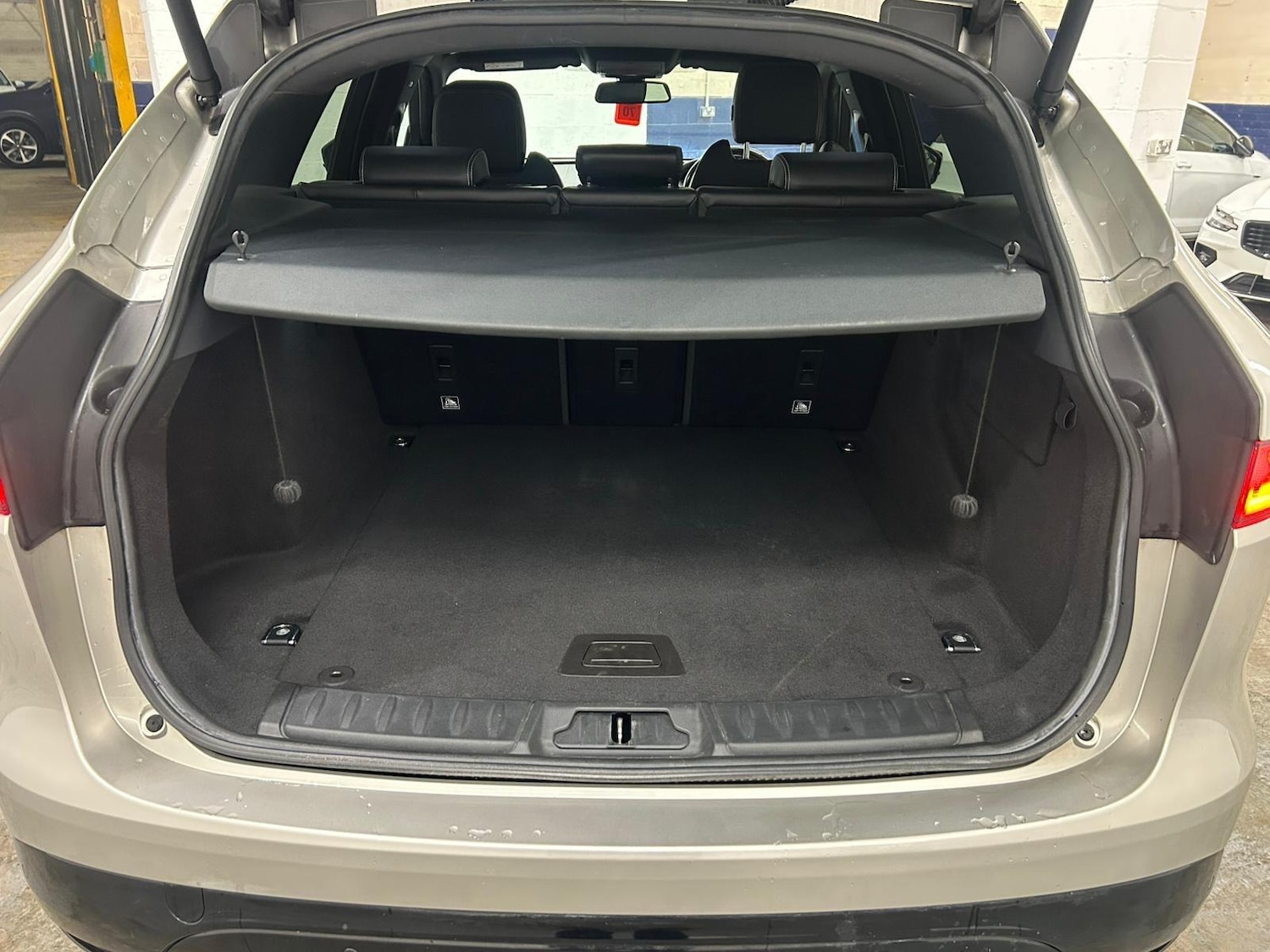 Used Jaguar F-Pace 2016 for sale - 77202577: Photo 15